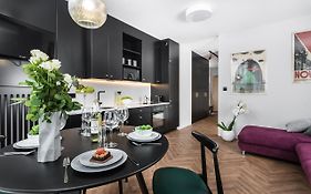 Moss Apartment